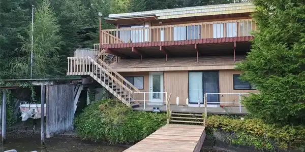 2870 E Phillips Lake Loop Road