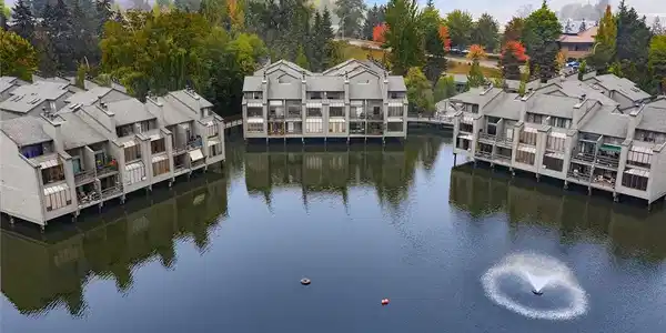 6 Lake Bellevue Drive