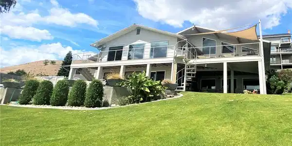 2421 Basalt NW