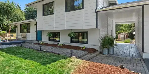 4212 Goldsby SW