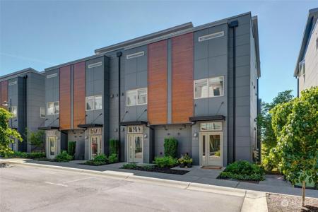 4221 213th SE