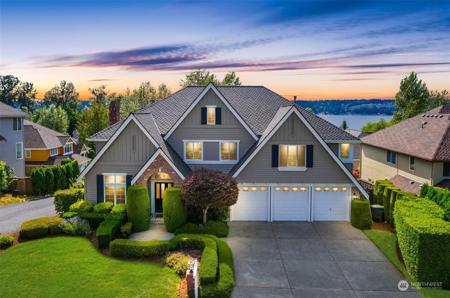 811 198th SE