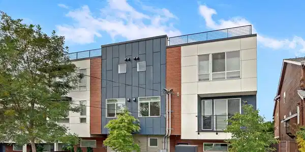 7431 4th NE