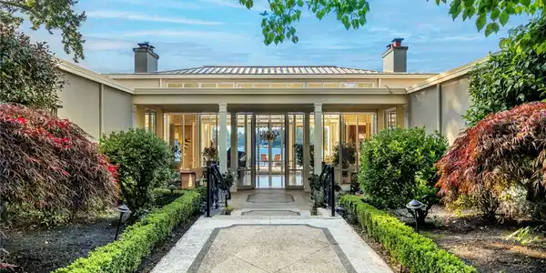 29 Country Club SW