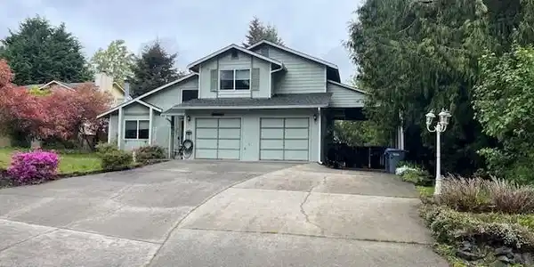 18612 73rd E