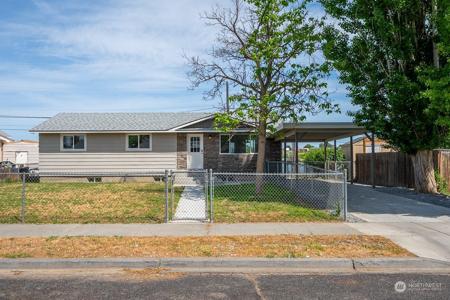1335 Columbia