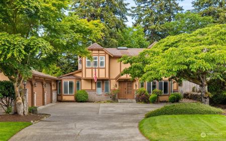 8826 Lake Steilacoom Pt SW