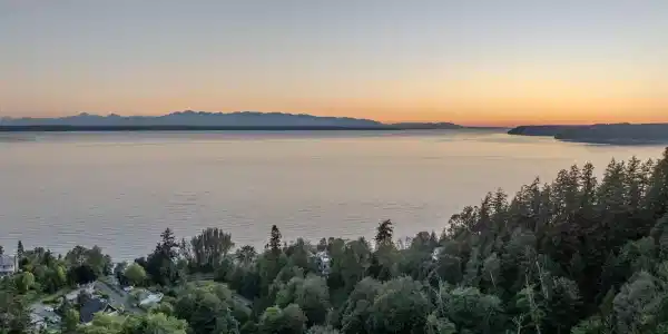 6808 Marine View