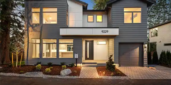 9229 125th NE