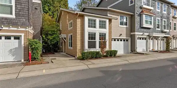 7526 129th SE