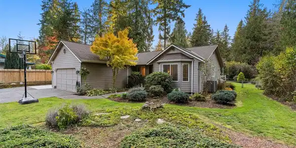 16918 McRae NW