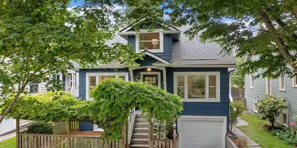 7336 16th NE