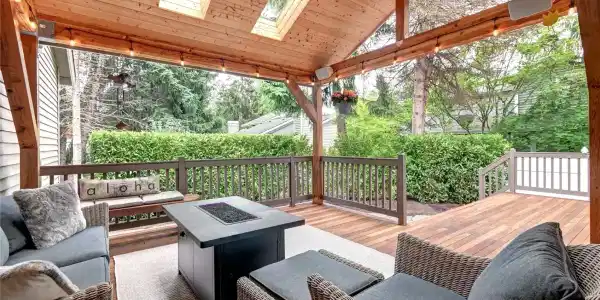 4132 243rd SE