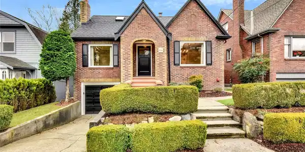 7545 1st NE