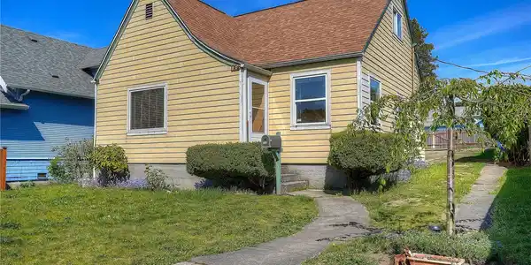 2115 Cushman