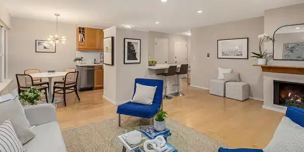 2524 Boyer E