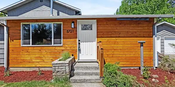 5721 207th SW