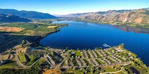 299 Eastlake Road - Resort