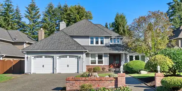 4032 240th SE