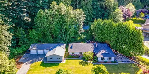 2707 Lake Whatcom