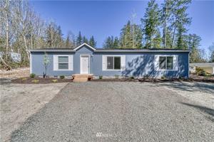 851 Lakeshore W