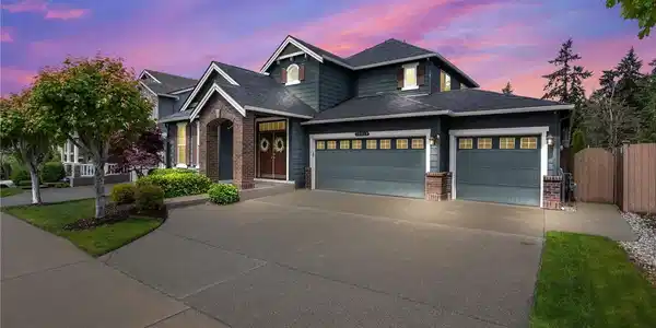 20310 77th E