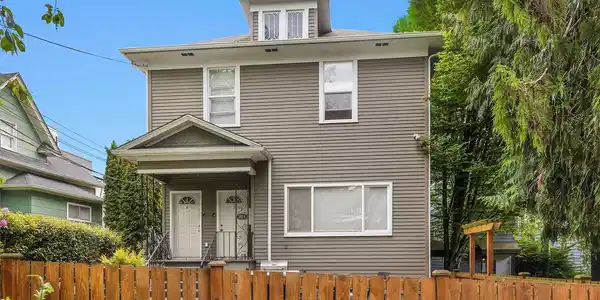 3624 Whitman N