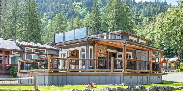 990 Lake Whatcom