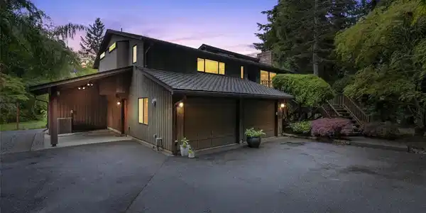 19575 4th SW