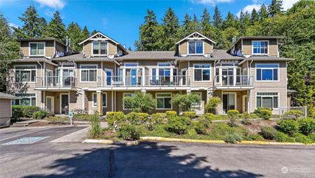3500 Lake Sammamish SE