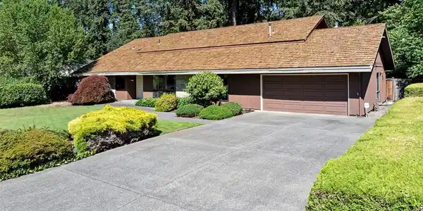14 Forest Glen SW