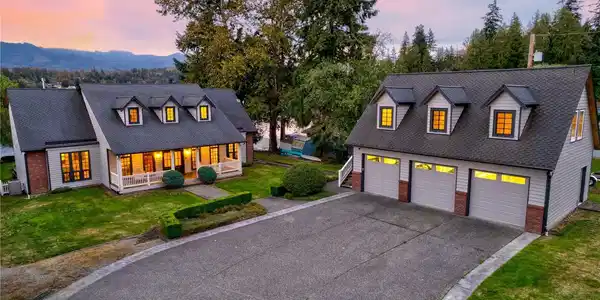 18335 Eagle Point