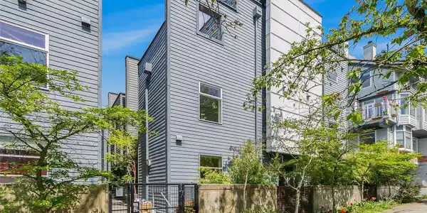 1110 Howell