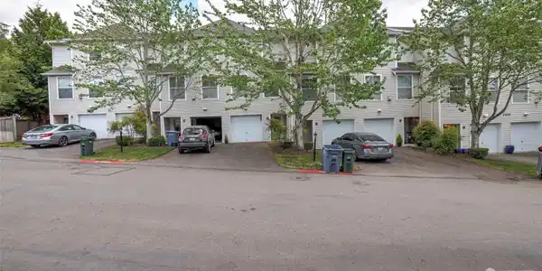 2313 Milton
