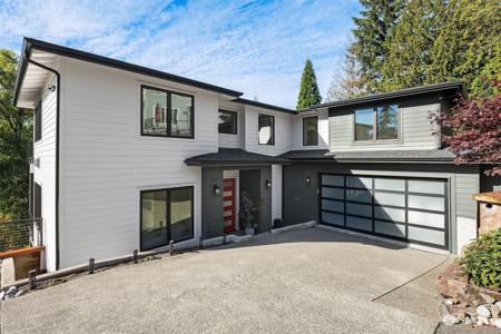 2637 Lake Sammamish Pkwy SE
