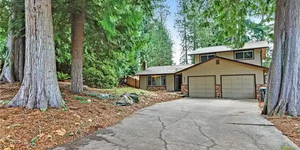 6414 Sierra SE