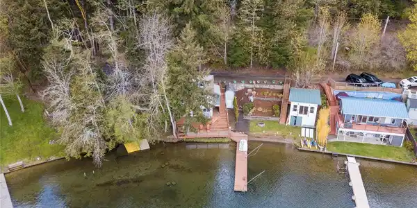 2109 Summit Lake Shore NW