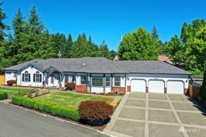 3902 Lake Cove SE