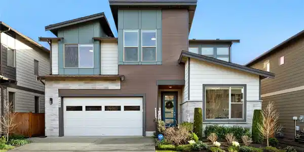 4080 235th SE
