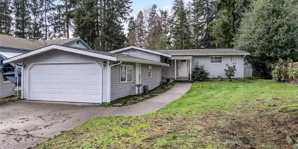 7507 191st E