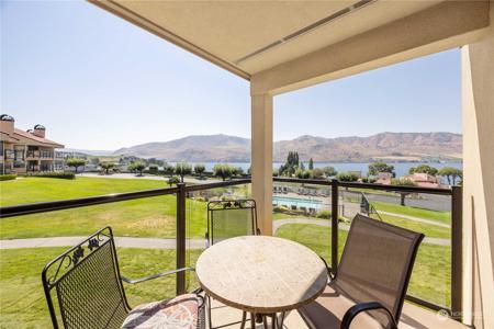 100 Lake Chelan Shores