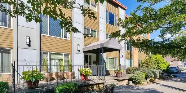 1707 Boylston