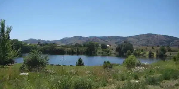 2 Sunset Lakes Road
