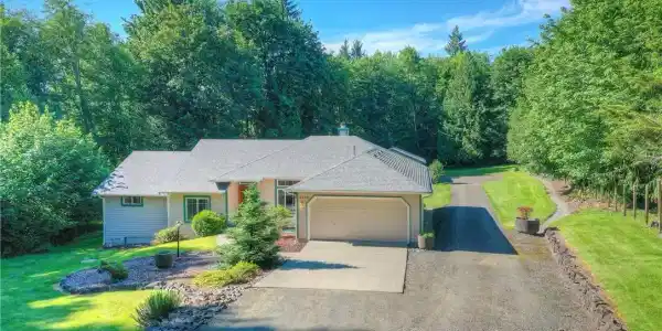 4540 79th SW