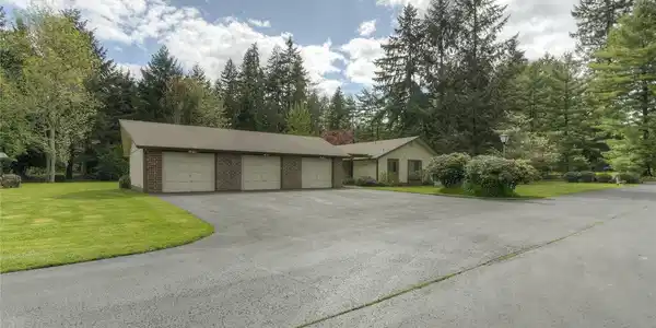 3300 Carpenter SE