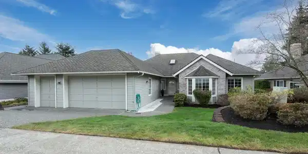 25311 Lake Wilderness Country Club SE