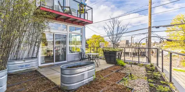 2960 Eastlake E