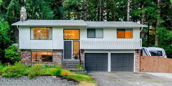 2327 136th SW