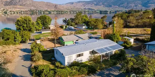 102 B Westlake