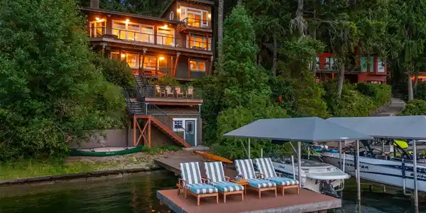 1010 Mason Lake S
